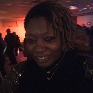 Meet your Posher, Veronica